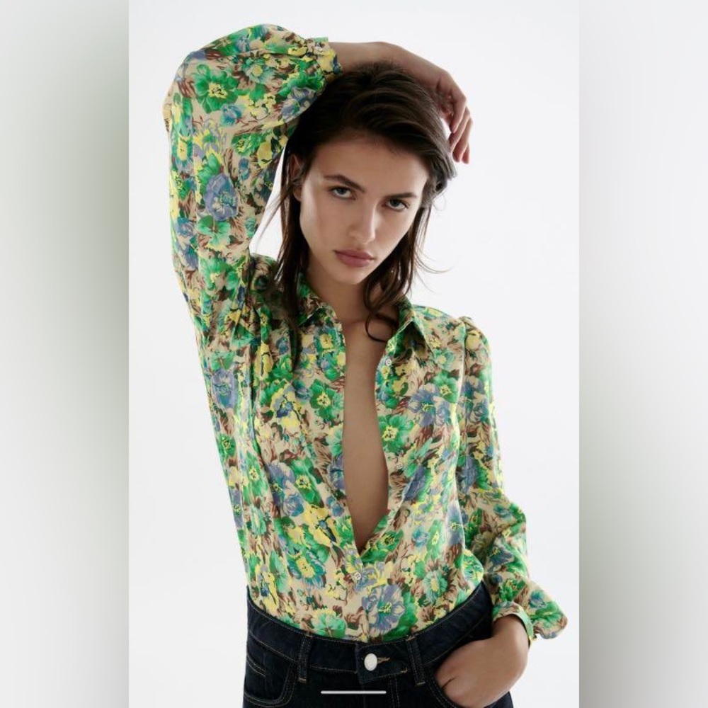 Zara Green Print Floral Buttoned Blouse Size XS